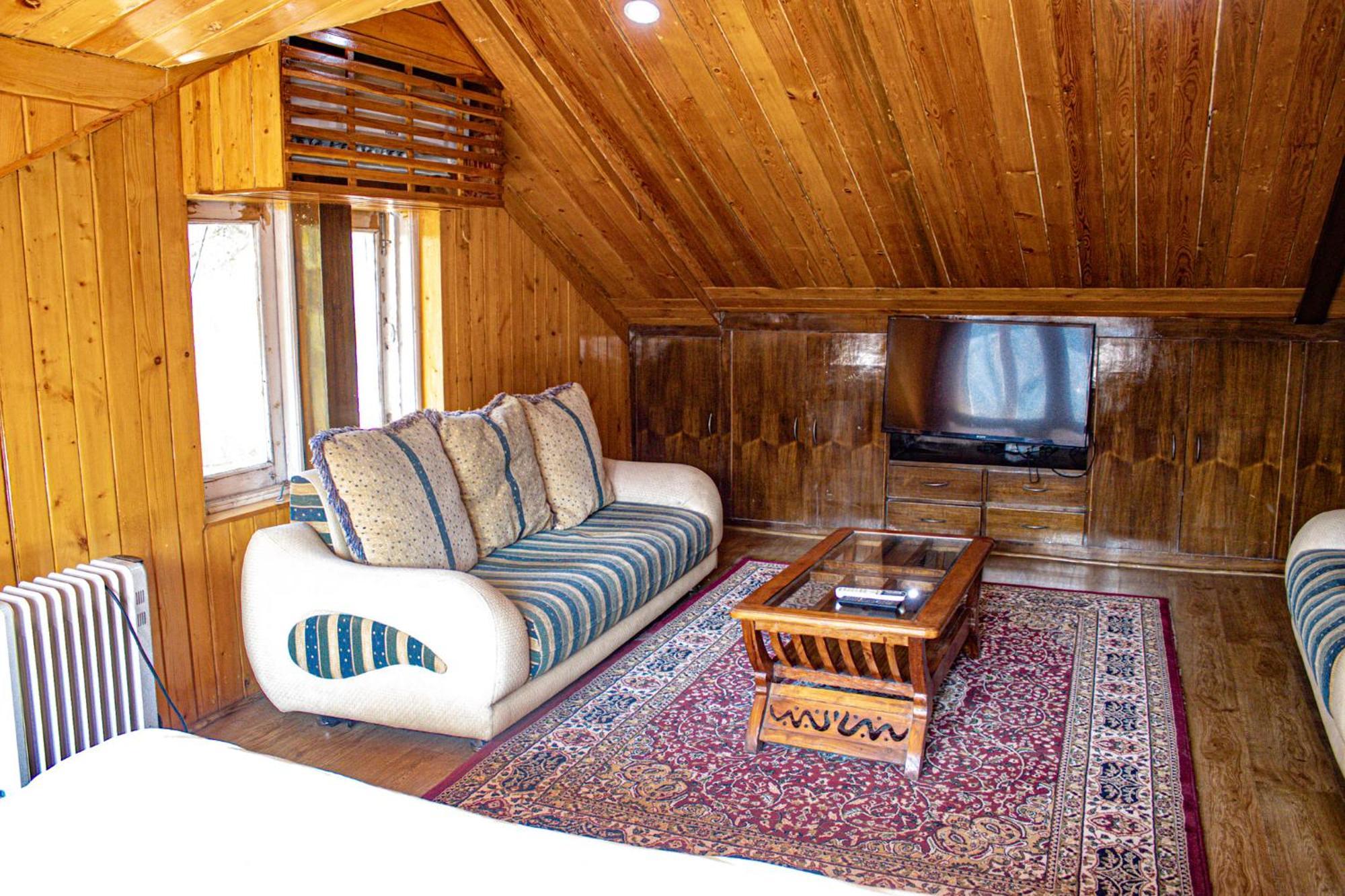 Whispering Pines Villa Simlá Kültér fotó